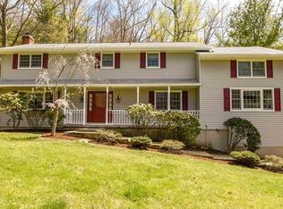 42 Mimosa Cir, Ridgefield, CT 06877