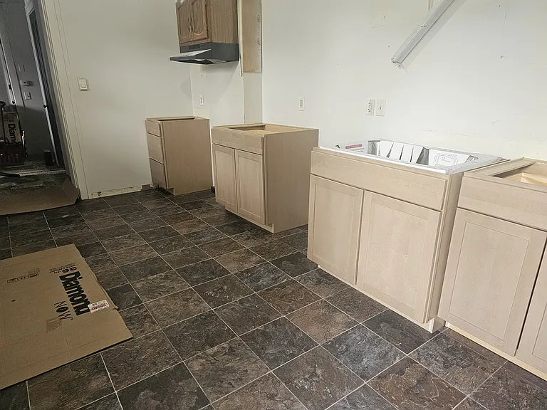 188 N Main St #B — Photo 3