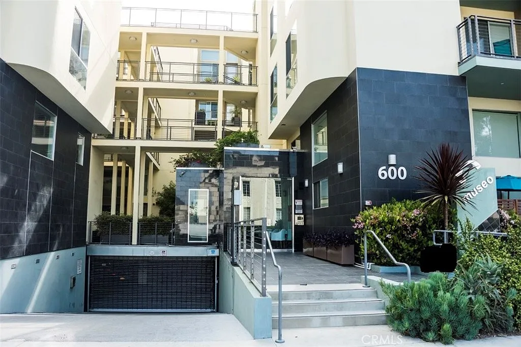 3 bed, 1450 sqft, $5,000 — Photo 1