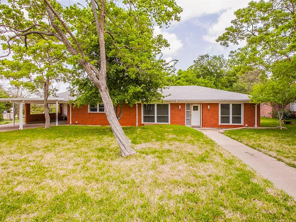 601 Topeka Dr