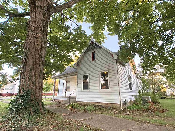 5th image of 733 Tavern St