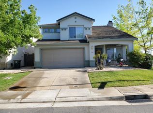 9681 Flame Tokay Way, Elk Grove, CA 95624