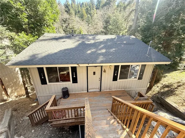 551 Community Dr, Lake Arrowhead, CA 92352