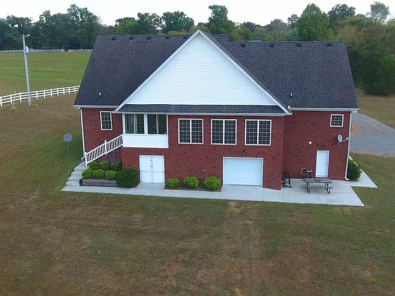 2nd image of 109 Cherokee Dr