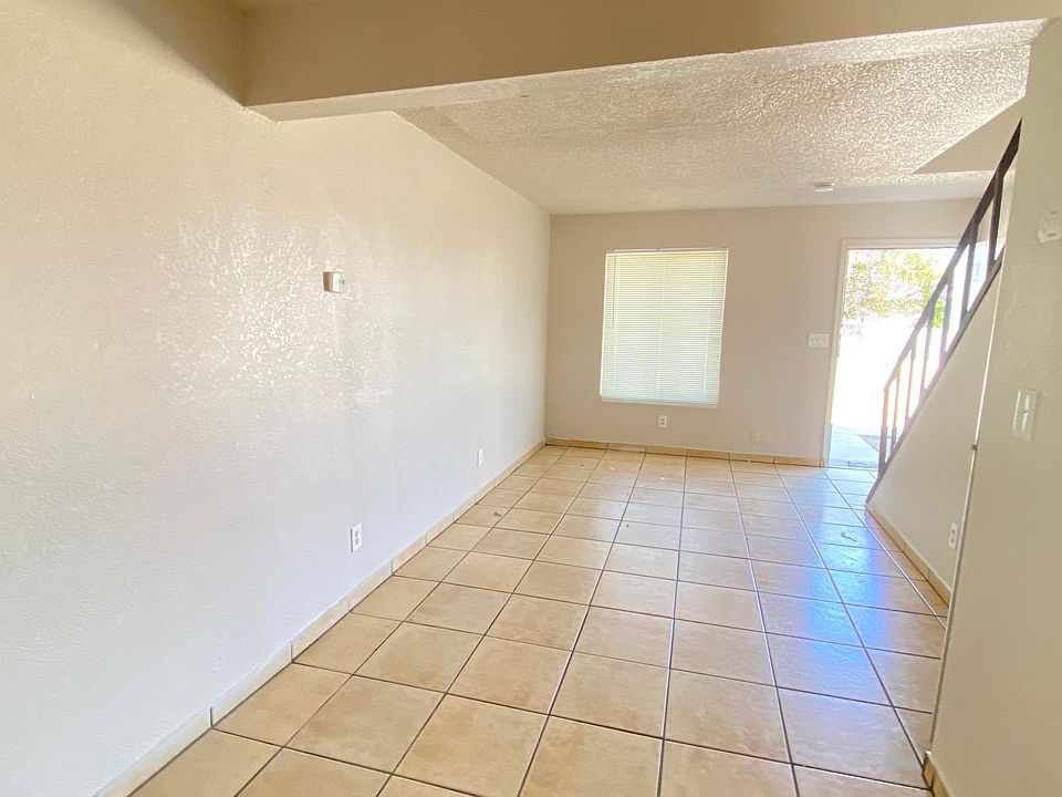 1st image of 131 Glenwood St APT 3