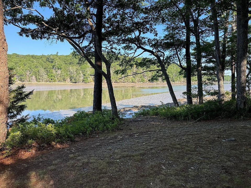 1st image of 00 Pine Tree Lane