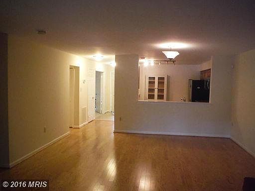 5th image of 5706 Mayfair Manor Dr #92