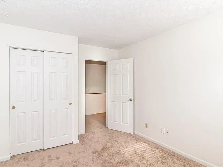 Bedroom 2 (Second Floor)
