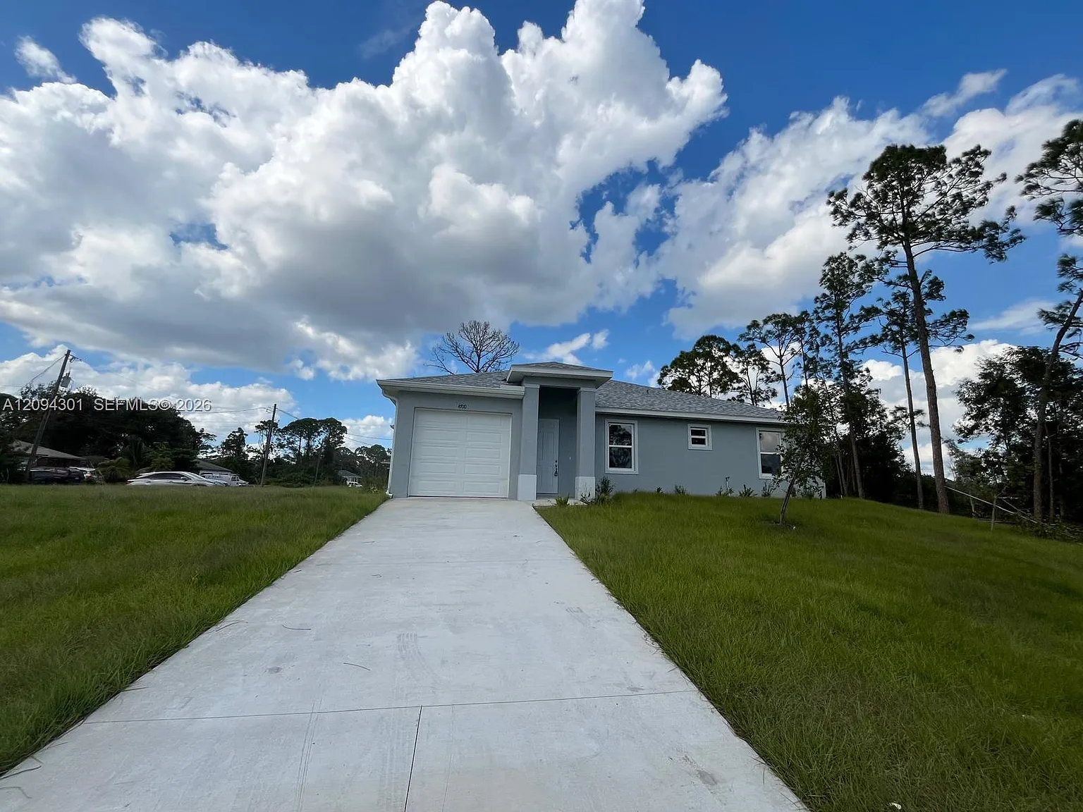 3 bed, 2.0 bath, 1224 sqft, $1,600 — Photo 2