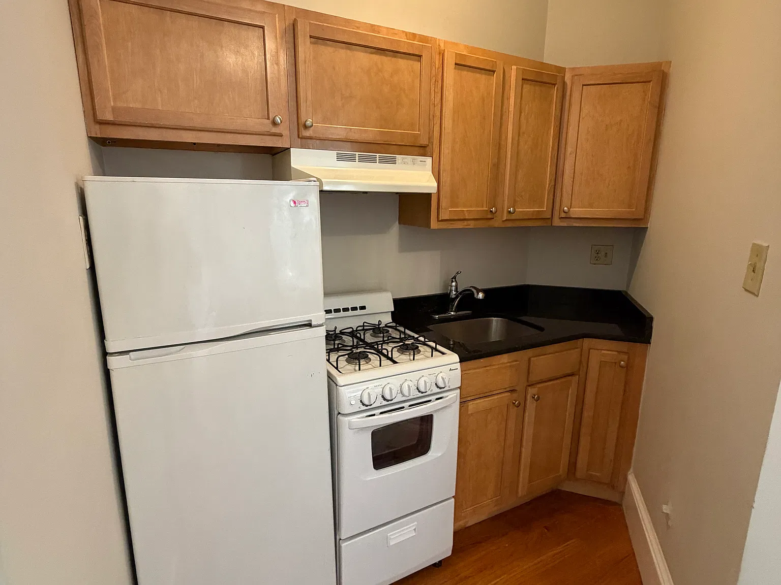 Studio, 1.0 bath, $2,380 — Photo 1