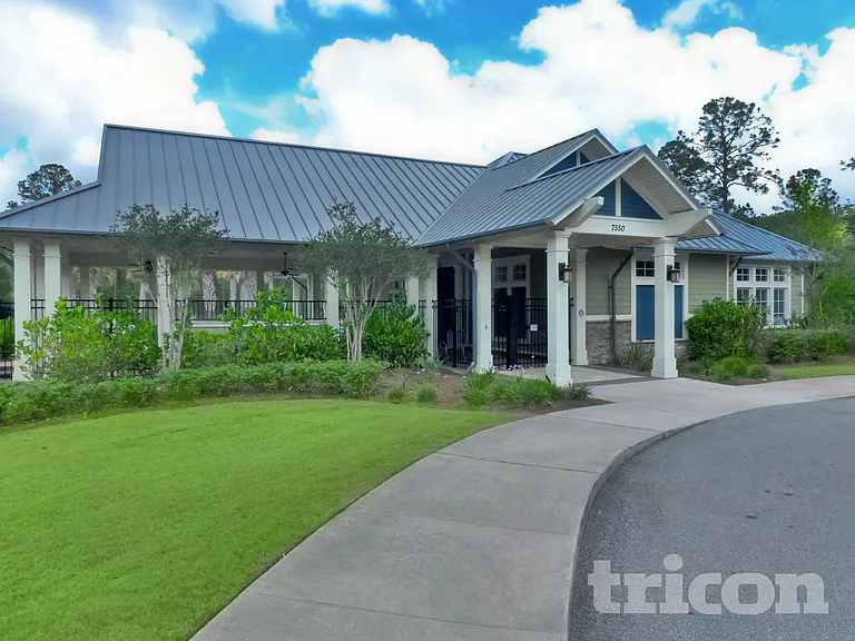 10328 Pavnes Creek Dr — Photo 18