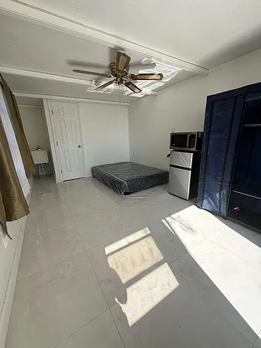 3461 SW 50th Ter Photo 1