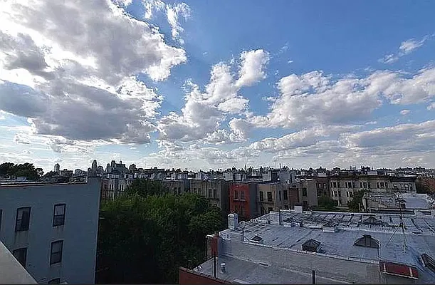 Rented by Tapiro Realty | media 19