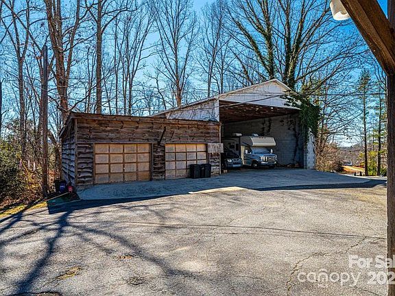 3rd image of 255 Wildwood Rd