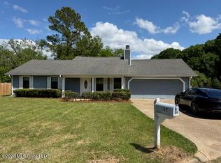 102 Beaver Run Ct, Ridgeland, MS 39157