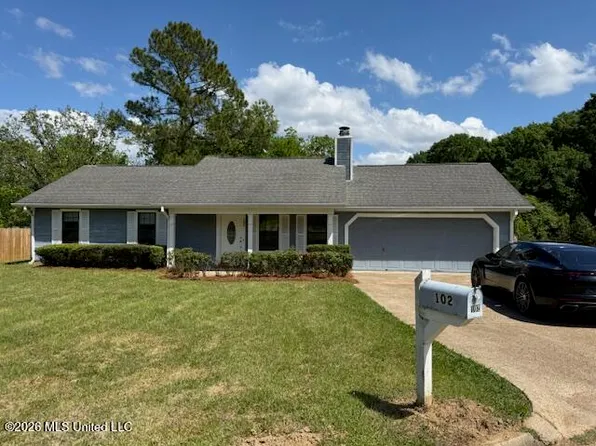 102 Beaver Run Ct, Ridgeland, MS 39157