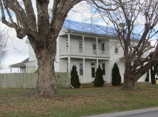 819 Penn Grant Rd, Lancaster, PA 17602