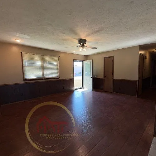 3 bed, 1209 sqft, $1,495 — Photo 2