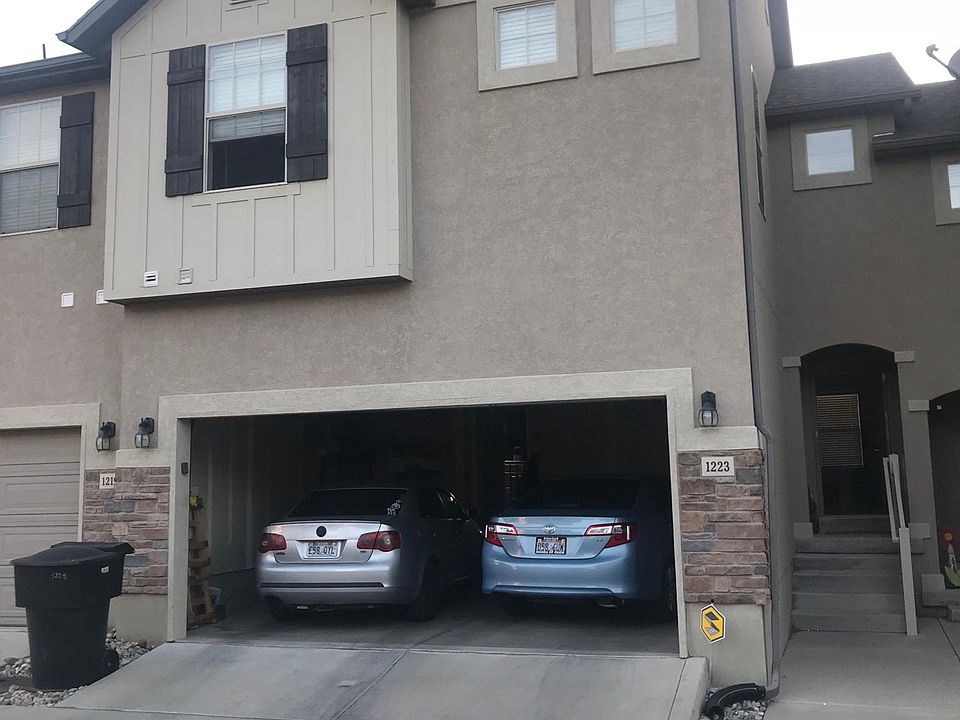 1st image of 1223 N Firefly Dr