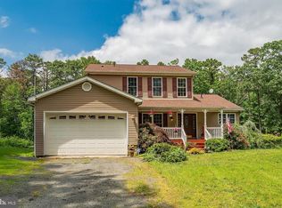 10 Hillside Ave, Tuckerton, NJ 08087