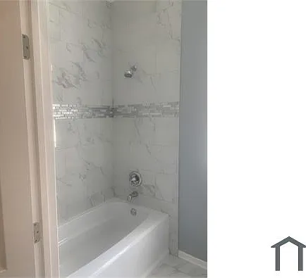3 bed, $1,700 — Photo 4
