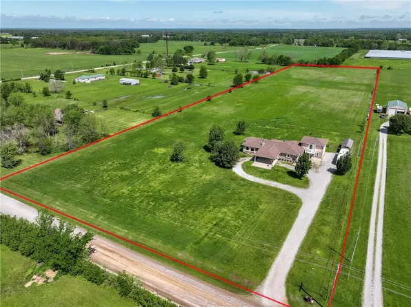 21854 S Floyd Moore Rd, Gentry, AR 72734