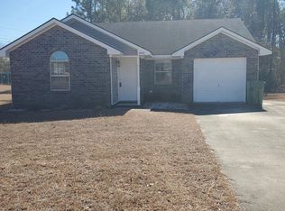 1402 Desert Storm Dr, Hinesville, GA 31313