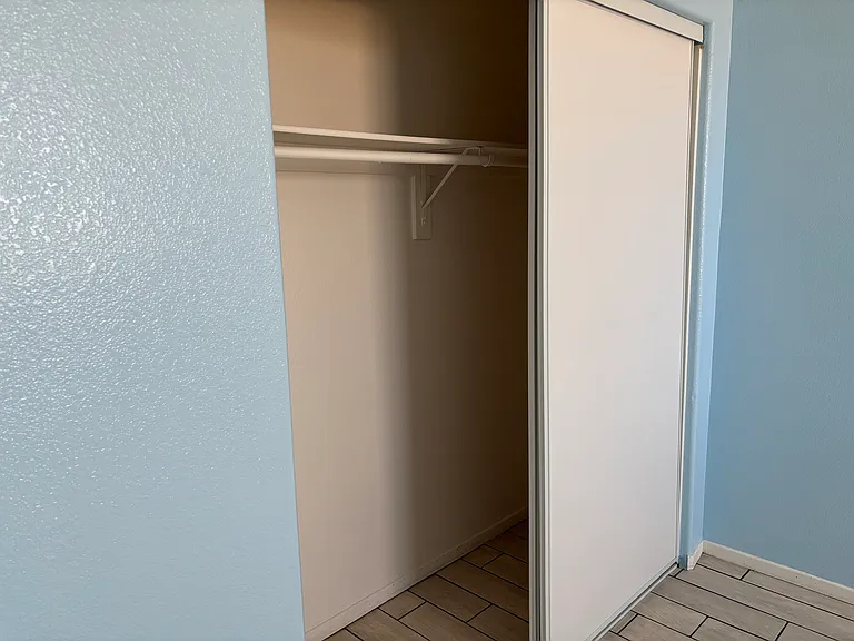 8623 Bridgeport Ave — Photo 2