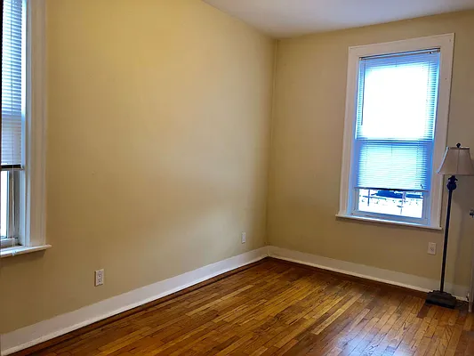 Rented by Compass | media 7