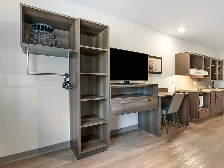 Studio Suite - 1 Queen Bed