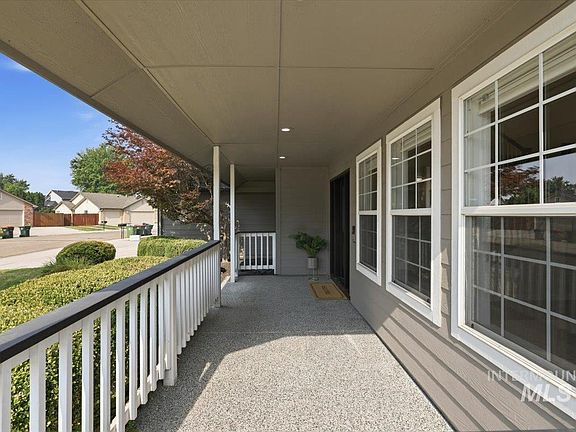 4th image of 2020 E Summerridge Dr