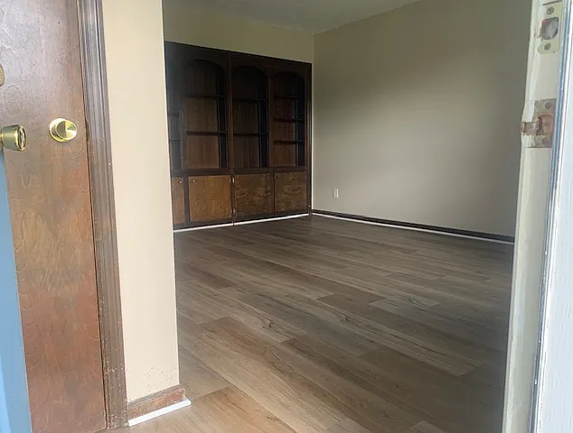 2 bed, 1.5 bath, $1,295 — Photo 2