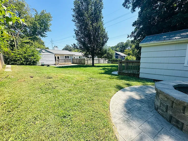 602 W Glenwood Ave — Photo 44