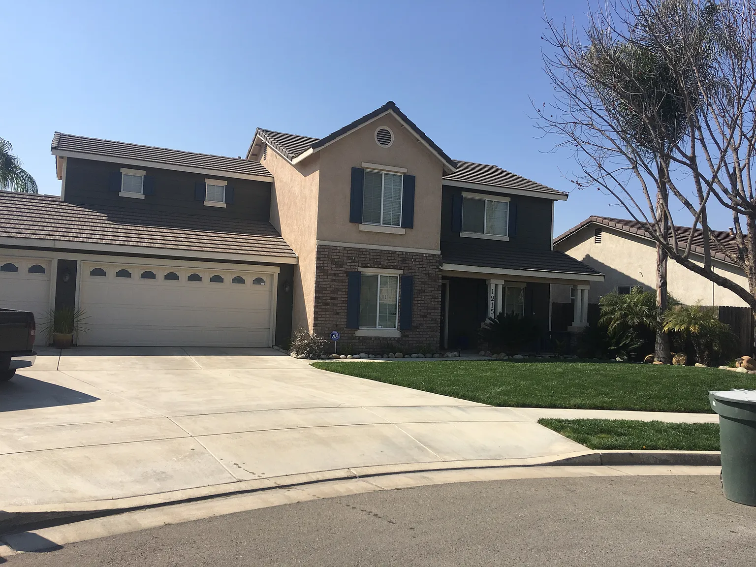 1215 N Julieann Ct photo 1