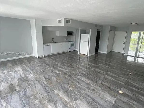 2101 Atlantic Shores Blvd APT 402, Hallandale, FL 33009