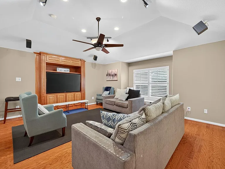 11938 Rosebrier Park Ln — Photo 32