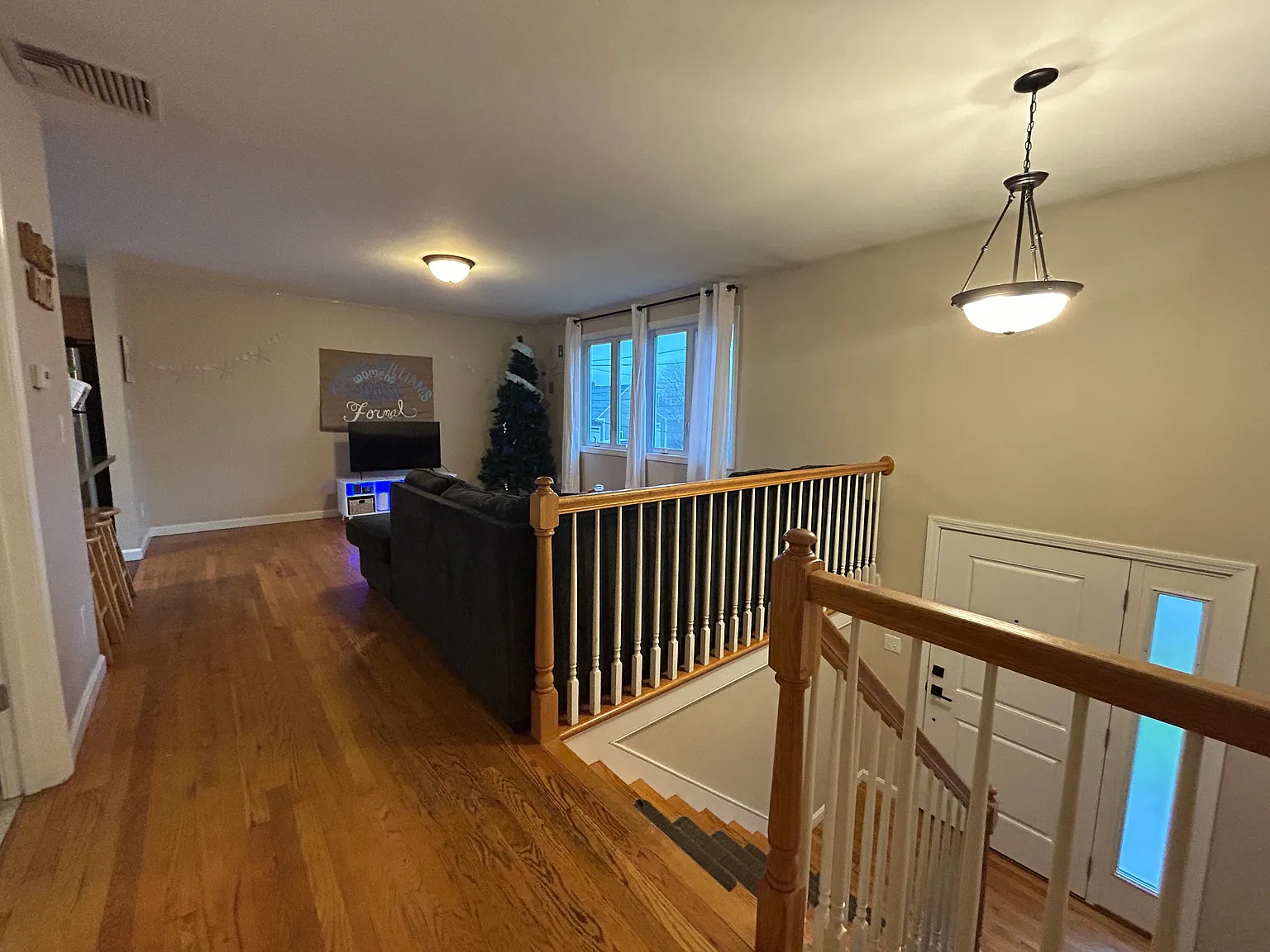 4 bed, 1800 sqft, $3,600 — Photo 2