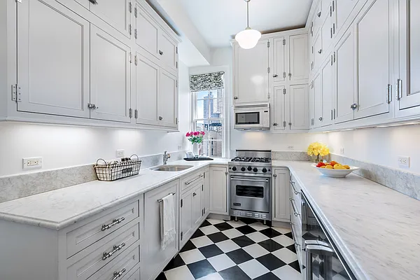 Sold by Compass | media 13