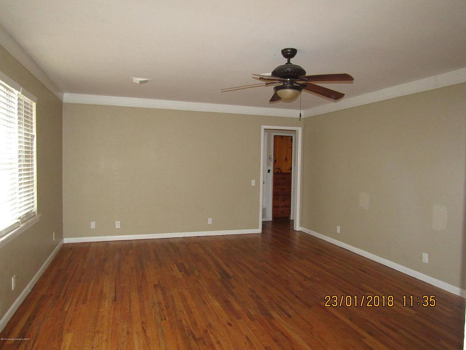 1st image of 215 S Mackenzie Ave