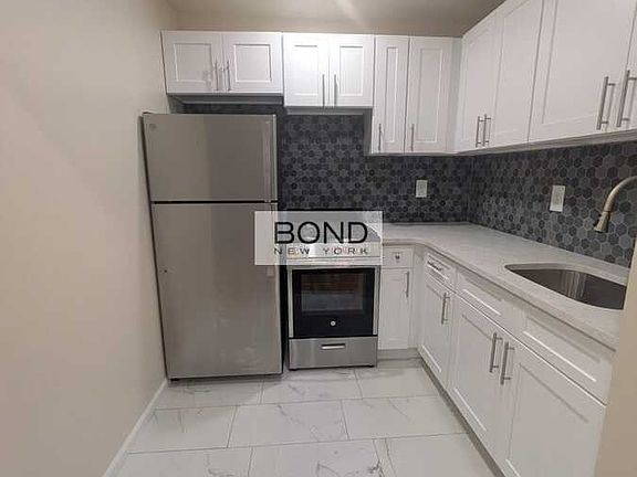3rd image of 3 Sherwood Ave #3