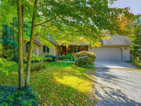 1773 N Weber Rd, Muskegon, MI 49445