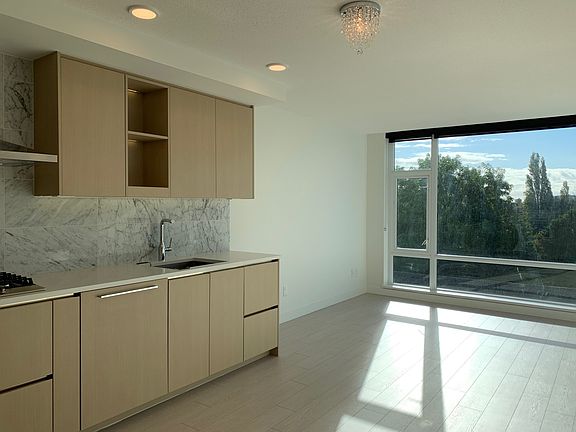 4th image of 8800 Hazelbridge Way #721