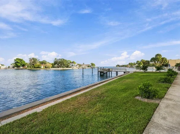 1365 SNELL ISLE BOULEVARD NE #1A, ST PETERSBURG, FL 33704