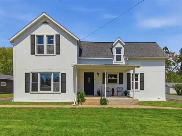 2210 Vine Street, Eau Claire, WI 54703