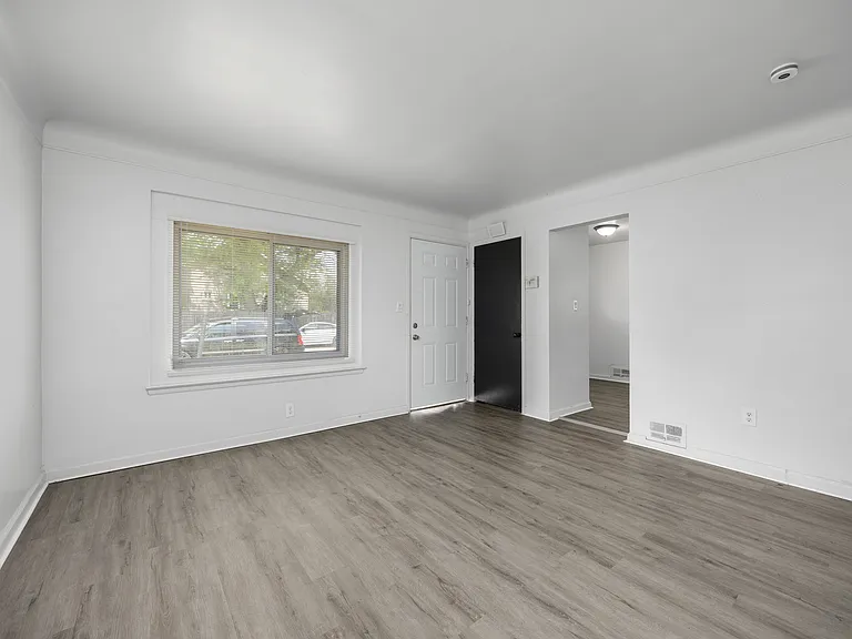 4004 Minnesota St — Photo 9