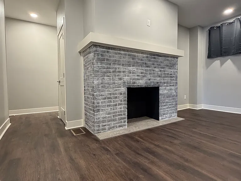 302 N State Ave — Photo 6