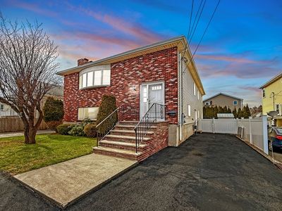 100 Pemberton St, Revere, MA, 02151