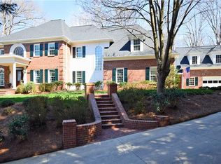 508 Boxthorne Ct, Winston Salem, NC 27106