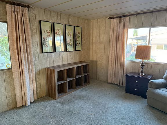 3rd image of 114 Gardenia Ave