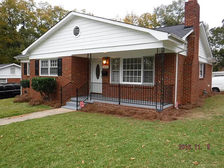 3900 Paisley Pl — Photo 2